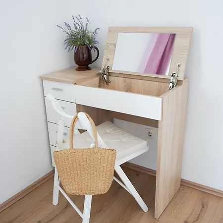 Rose * Макарська