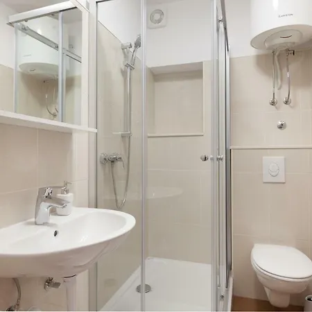 Rose Апартаменти *