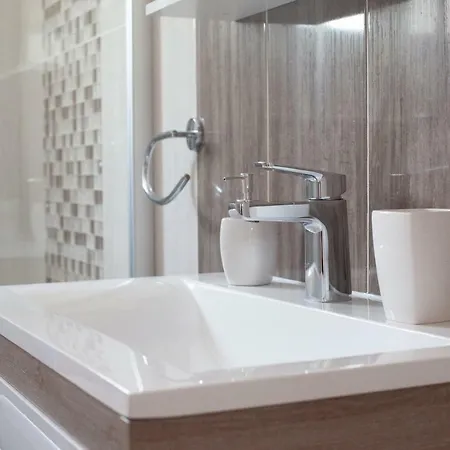 Rose * Макарська