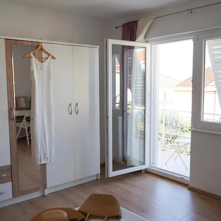Rose Apartment