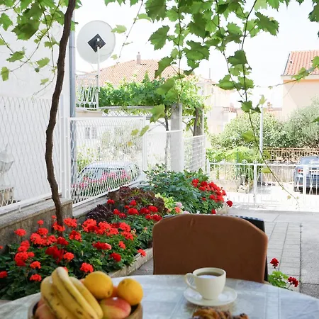 Rose Apartman