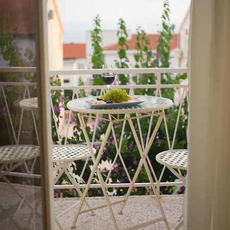 Apartman Rose *