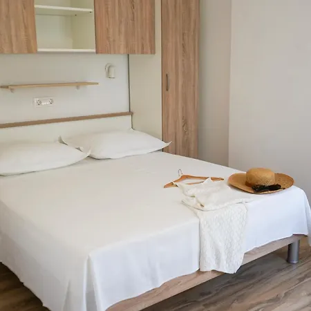 Lägenhet Rose Makarska